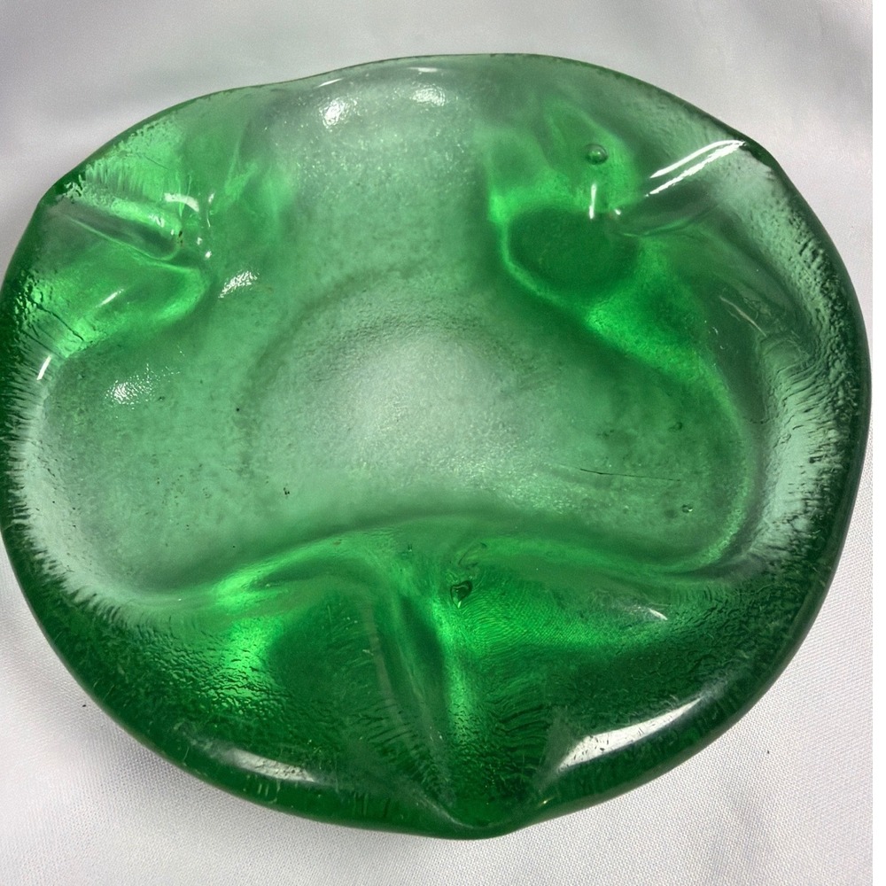 Blenko Vintage Art Glass Ashtray Emerald Green 7.25in Textured MCM Decor